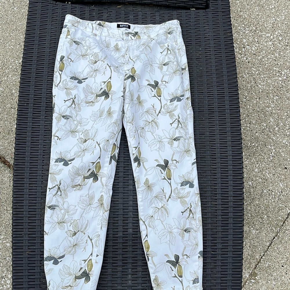 Buffalo Women’s Floral Ankle Skinny Jeans - Size 12